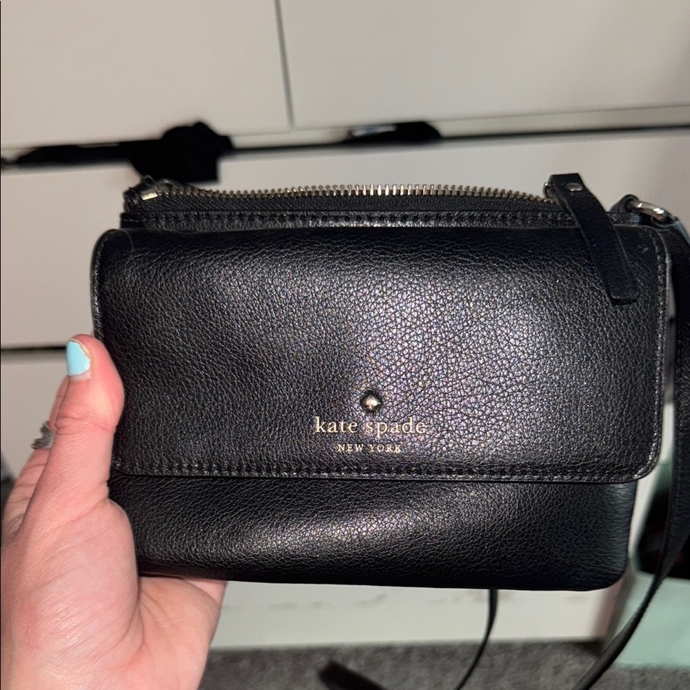 Kate Spade Black Crossbody Bag with Sleek Design